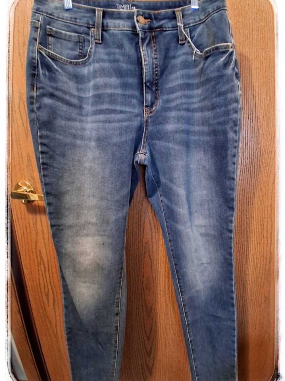 Time and Tru High Rise Curvy Jeans – Size 12 – Medium Wash